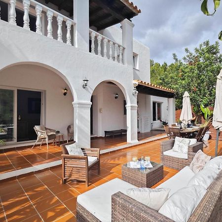 Villa Mercedes Кала-Лонга Экстерьер фото
