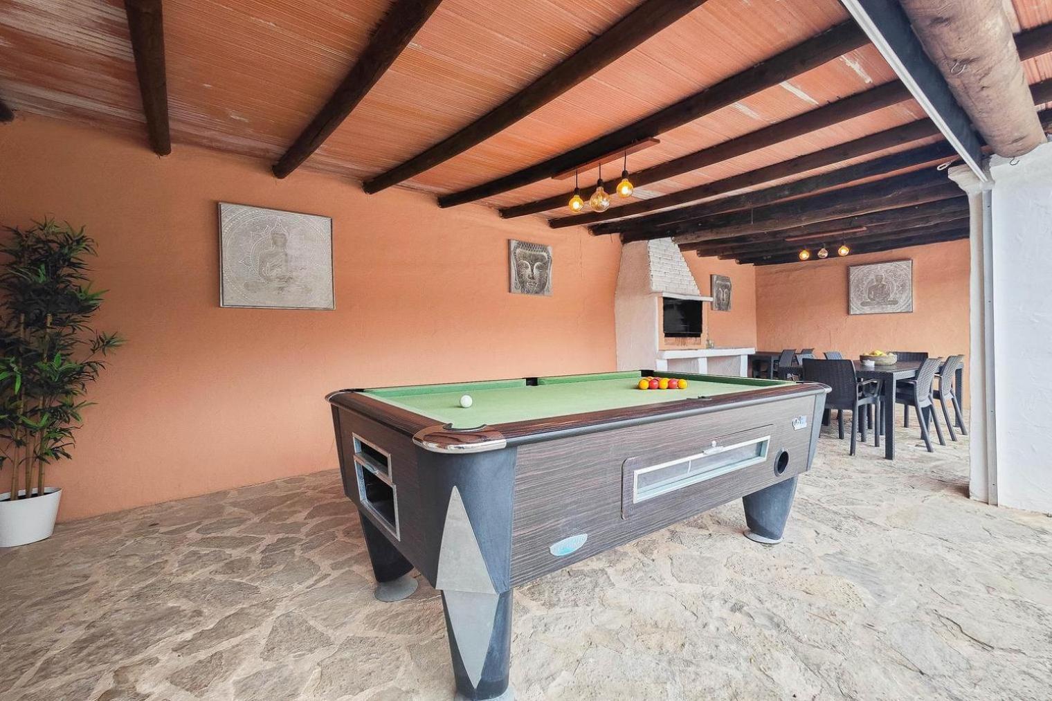 Villa Mercedes Кала-Лонга Экстерьер фото